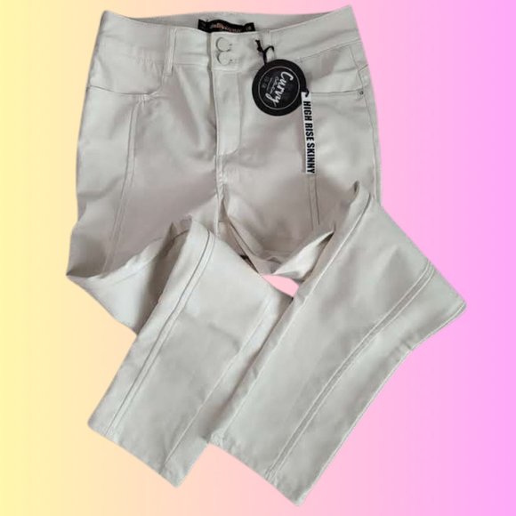 CREAM COLORED FAUX LEATHER JEANS STYLE PANTS SIZE 8 - Picture 1 of 5
